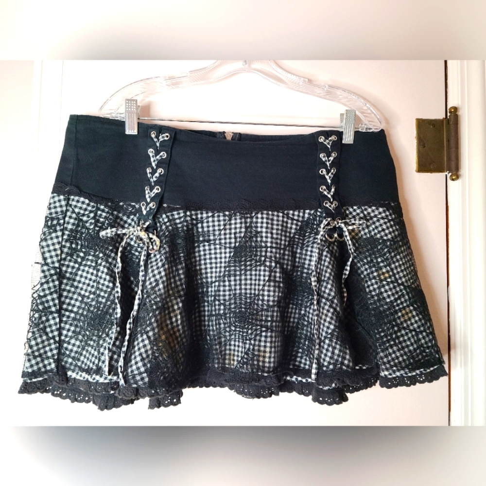 🖤Hot Topic TRIPP NYC Y2K Gothic Mini Skirt🖤